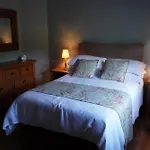 Holly Lodge